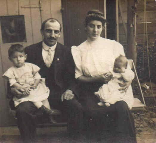 1910 family
